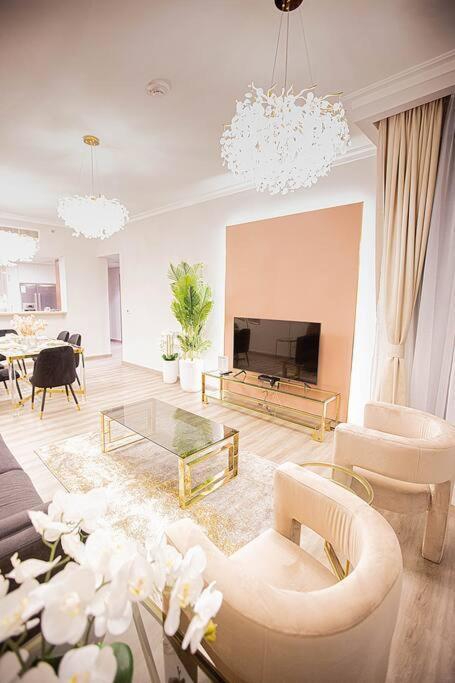 Magnificent 2 Bedroom With Stunning Burj Khalifa View Dubai Dış mekan fotoğraf